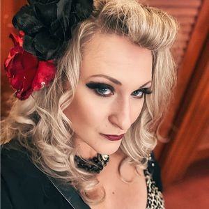 Meet your Posher, Leeanne